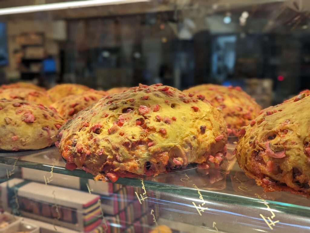 la praluline dans la vitrine